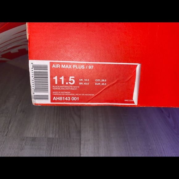 Worn once sneakers - Picture 2 of 4